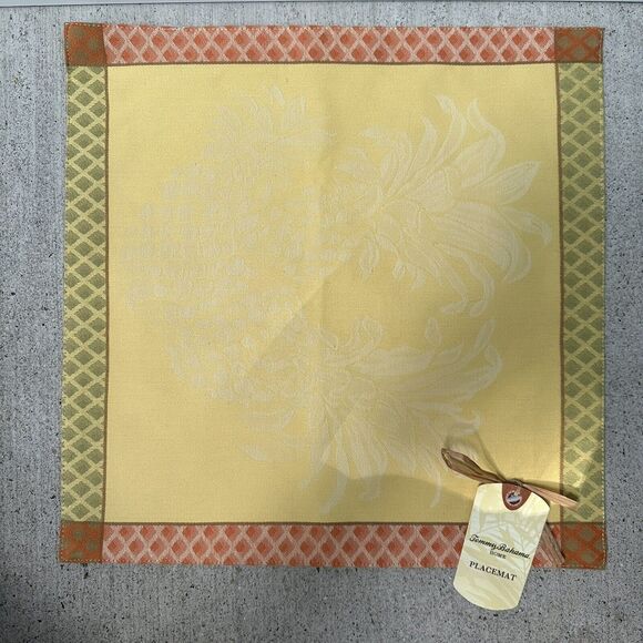 Tommy Bahama Pineapple Jacquard Placemat 14 x 14in Square Yellow Single NEW - Picture 1 of 5